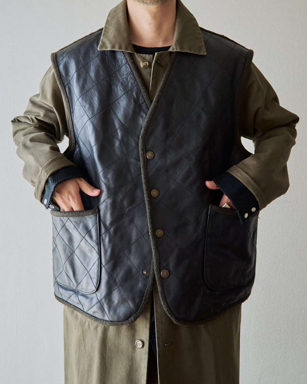 【SIZE L】HUGO BOSS Leather & Wool Panel Quilted Gilet / Black
