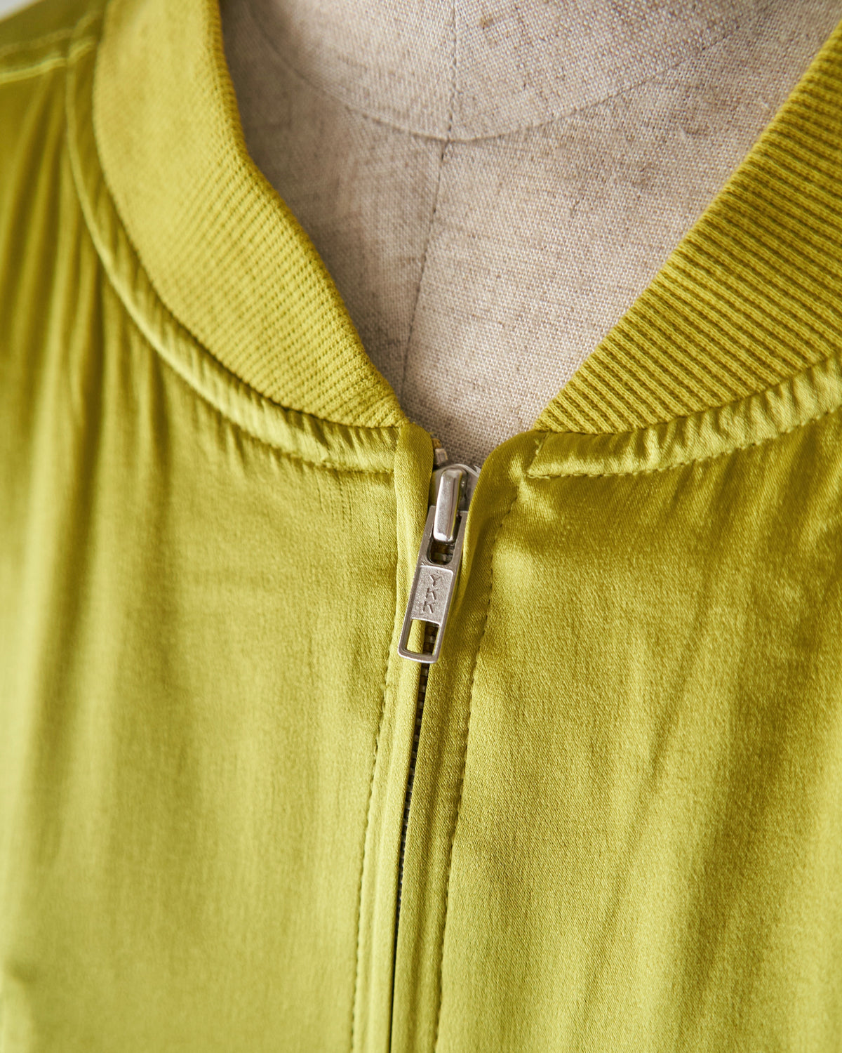 【SIZE S-M】2010s CHICO'S DESIGN Silk Satin MA-1 Bomber / Chartreuse Yellow