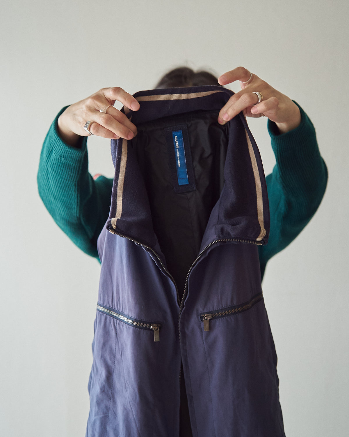 【SIZE M-L】ALLEGRI Nylon Multi-Pocket Utility Vest / Sun-Faded Navy