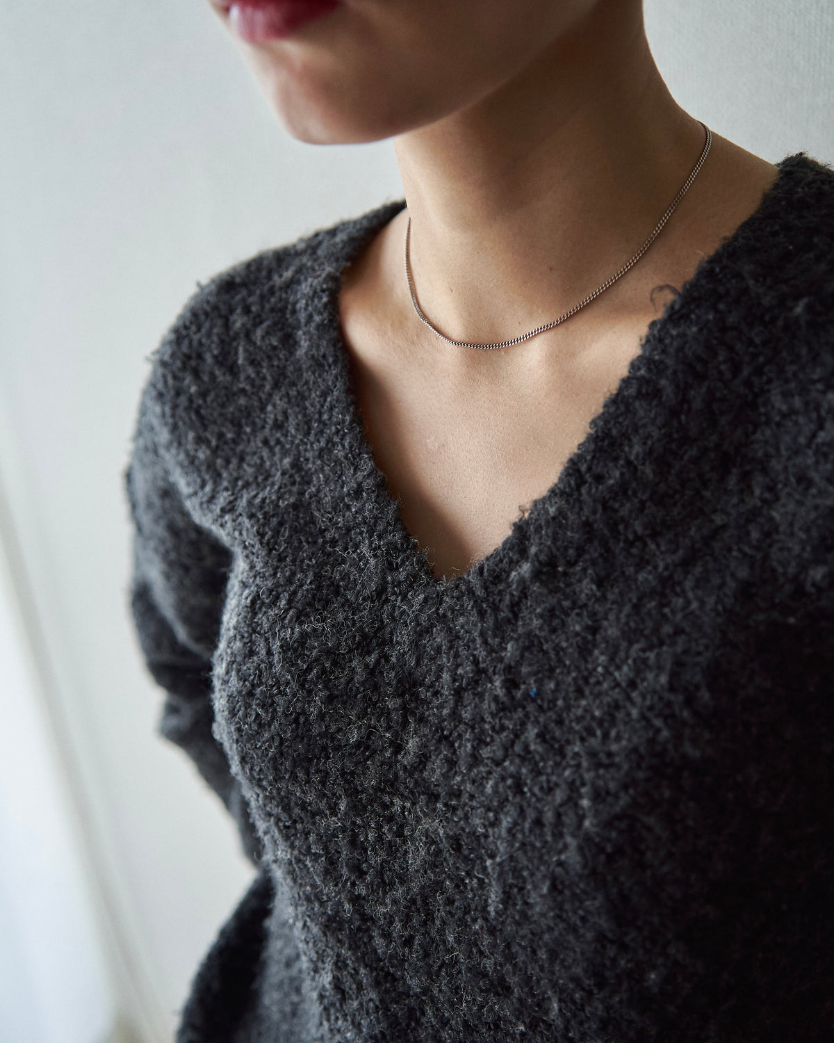 【SIZE S-M】J.CREW Bouclé Textured V-Neck Sweater / Black