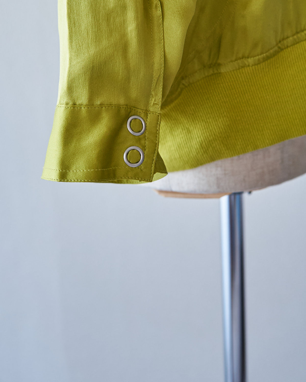 【SIZE S-M】2010s CHICO'S DESIGN Silk Satin MA-1 Bomber / Chartreuse Yellow