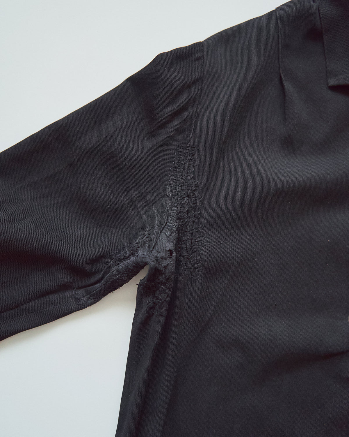 【SIZE S】-1940s French Black Cotton Sateen Maid Dress / Hand-Darned Repairs