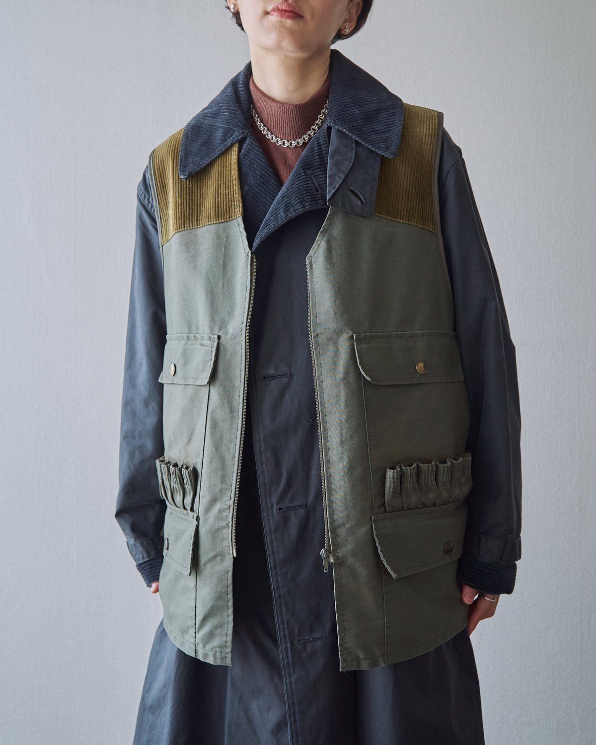 【SIZE M】70’s French Corduroy-Yoke Multi-Pocket Hunthing Vest / Olive