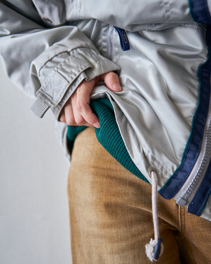 【SIZE M-L】90s-00s GAP Silver Nylon Multi-Pocket Utility Jacket