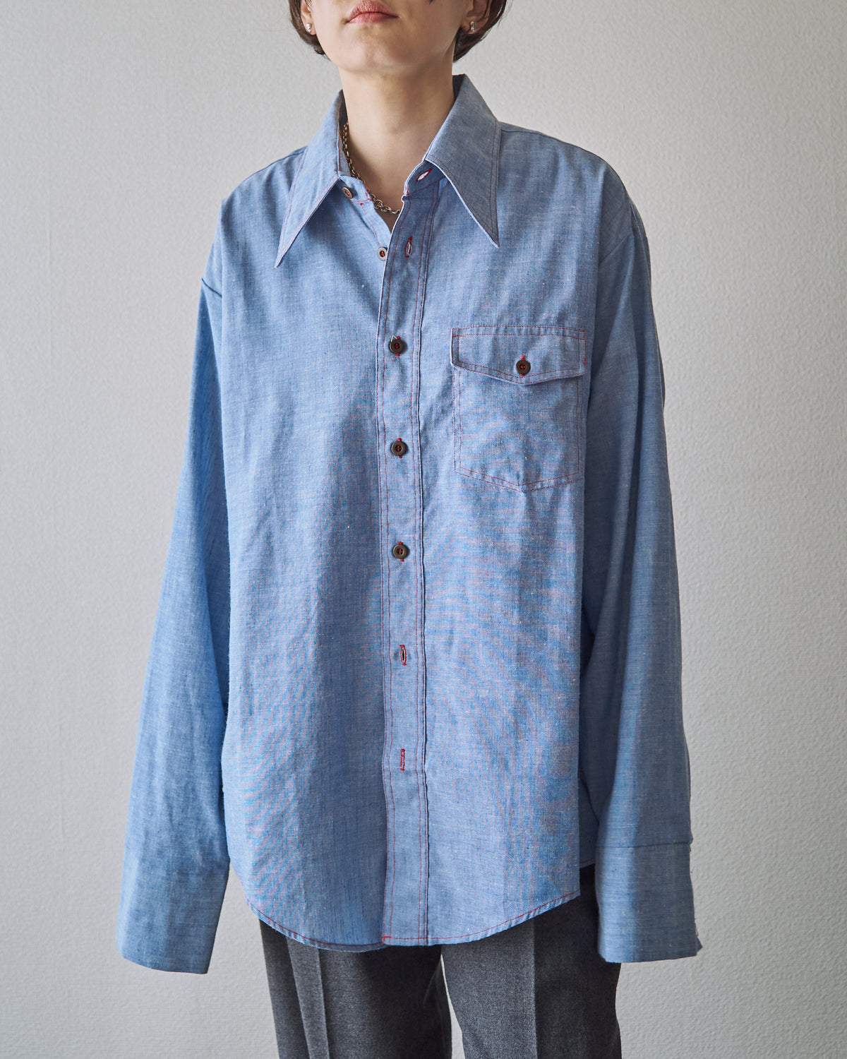 【SIZE M-L】70-80s HOUSE OF HANOVER Contrast-Stitch Poly-Cotton Western Chambray Shirt / Blue