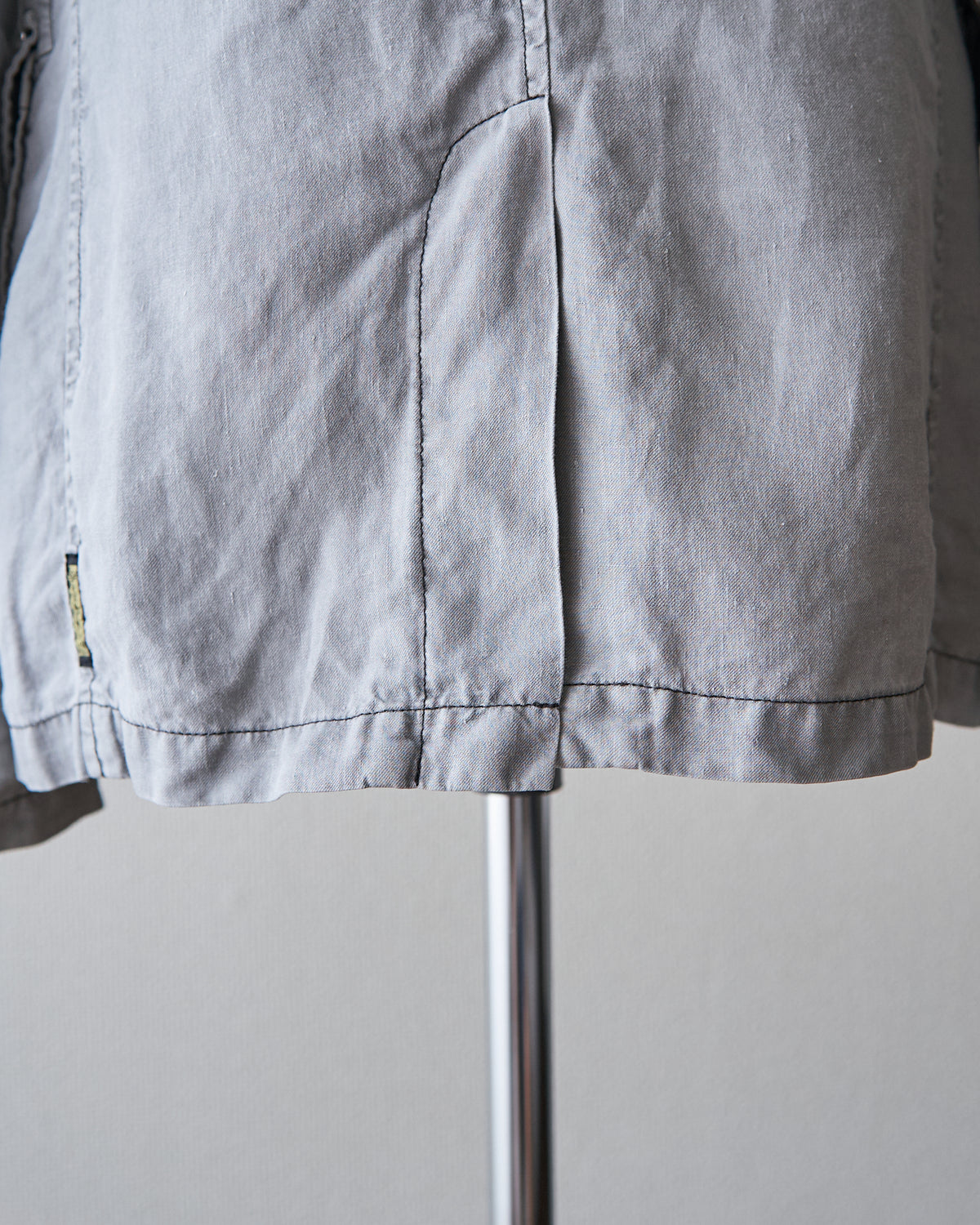 【SIZE : M-L】 ARMANI JEANS Garment-Dyed Linen Field Jacket / Light Grey