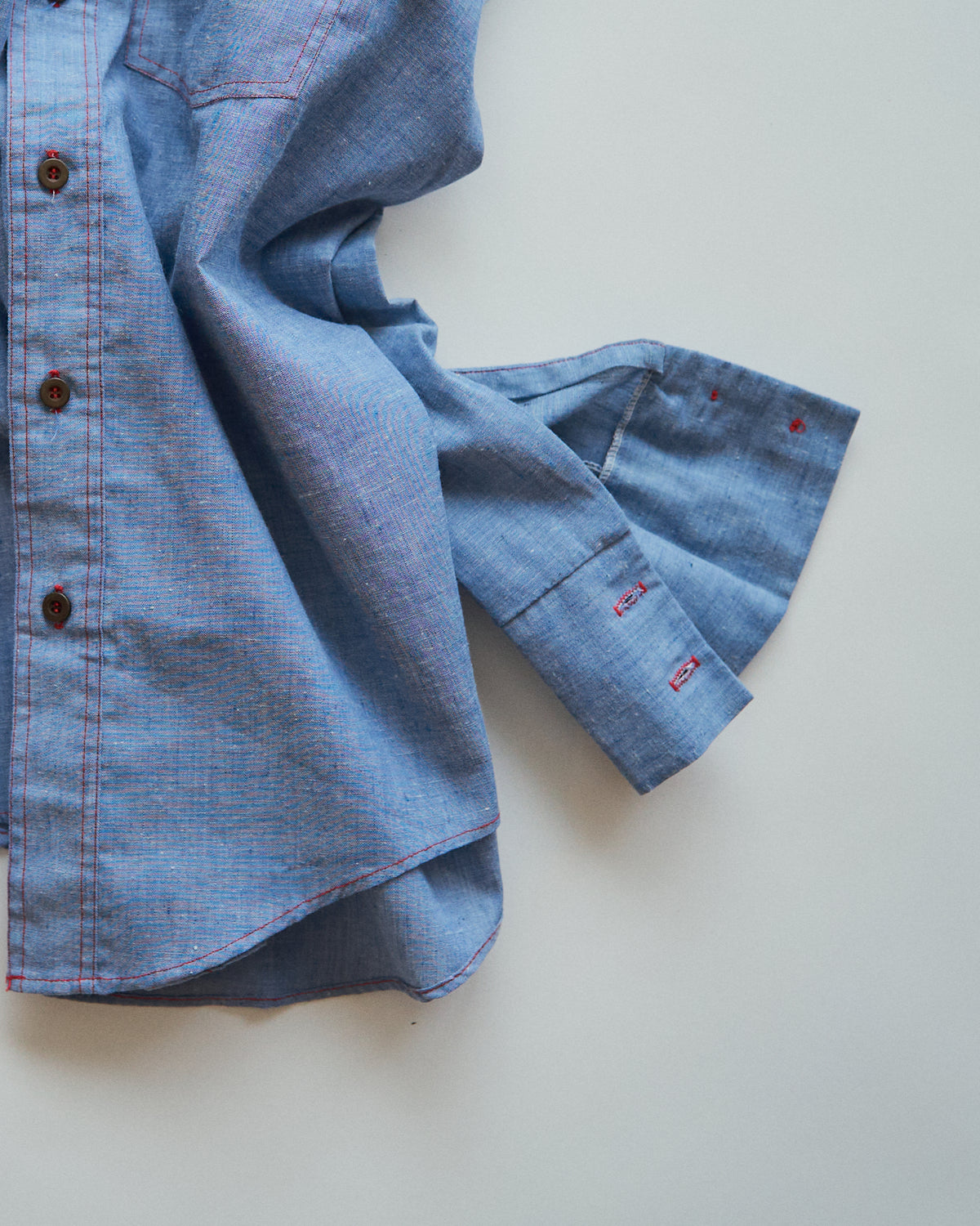 【SIZE M-L】70-80s HOUSE OF HANOVER Contrast-Stitch Poly-Cotton Western Chambray Shirt / Blue