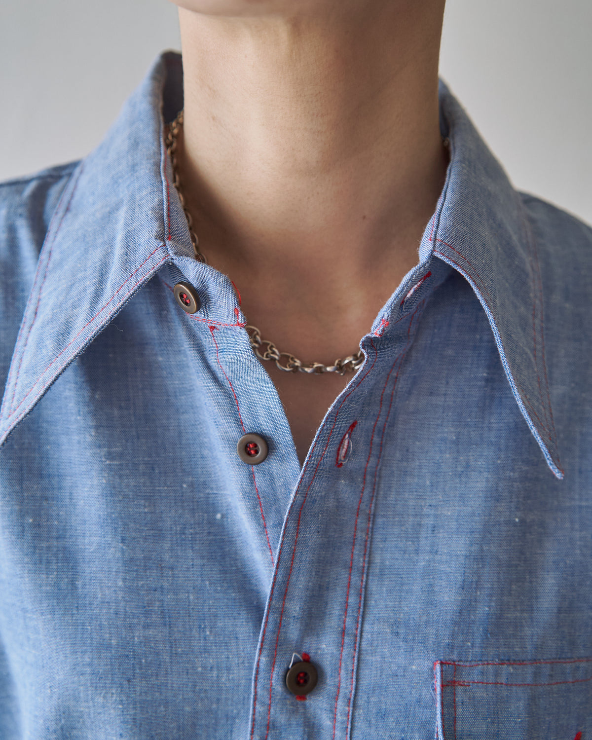【SIZE M-L】70-80s HOUSE OF HANOVER Contrast-Stitch Poly-Cotton Western Chambray Shirt / Blue