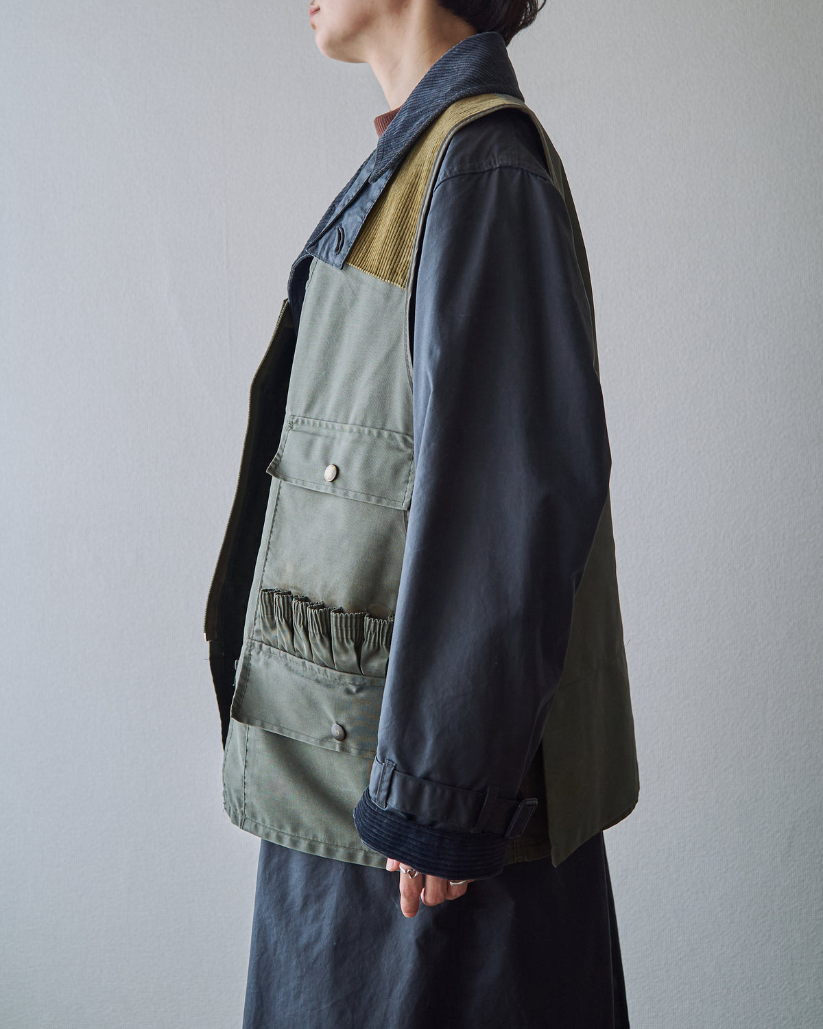【SIZE M】70’s French Corduroy-Yoke Multi-Pocket Hunthing Vest / Olive