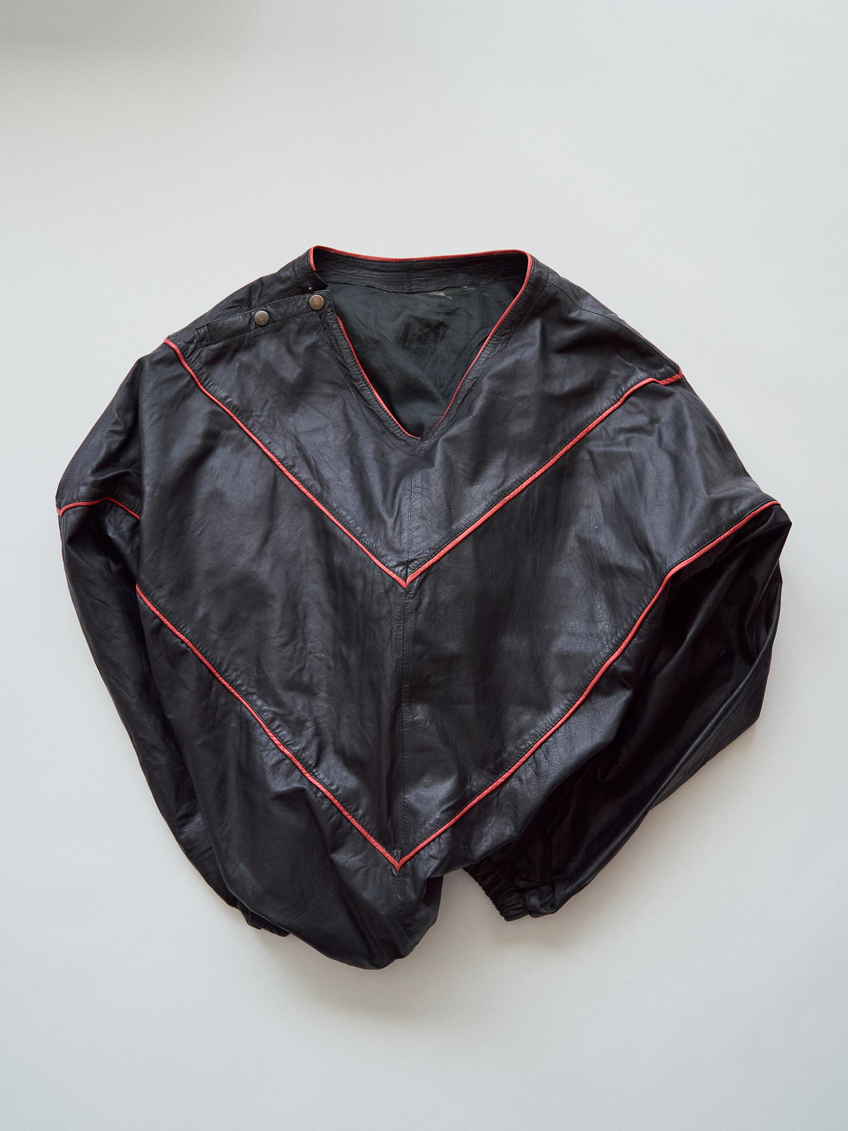 【SIZE XL】80s Shoulder-Snap Oversized Piping Leather Pullover / Black Red Piping