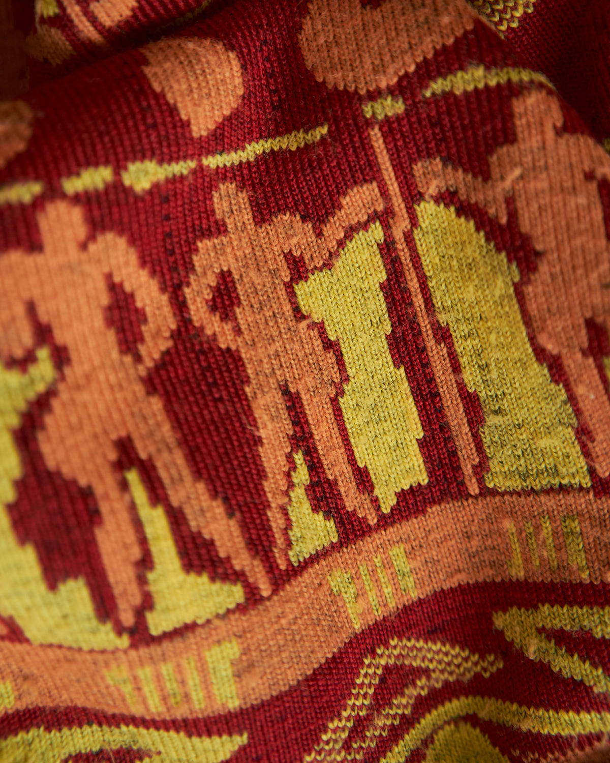 【SIZE L】90s DESCENTE Acrylic Jacquard Boa Tribal Pattern Pullover / Red