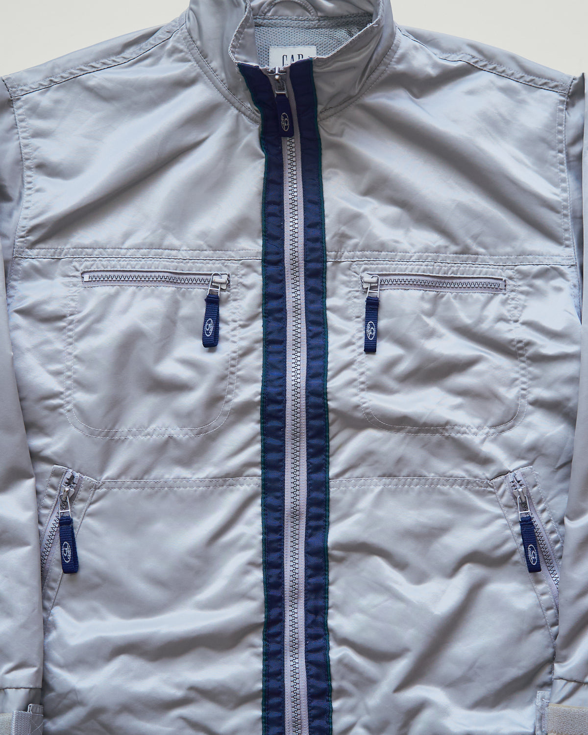【SIZE M-L】90s-00s GAP Silver Nylon Multi-Pocket Utility Jacket