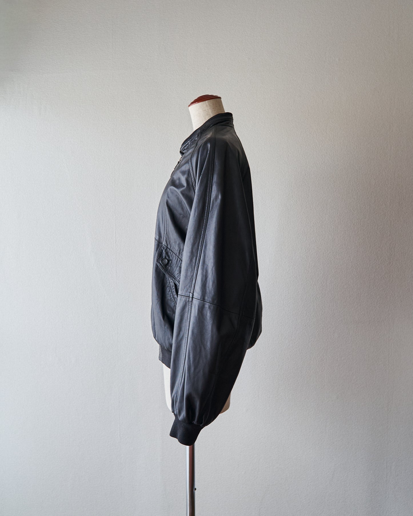 80s-90s GIMO’S Lambskin Leather Raglan Sleeve Bomber Jacket / Black 85