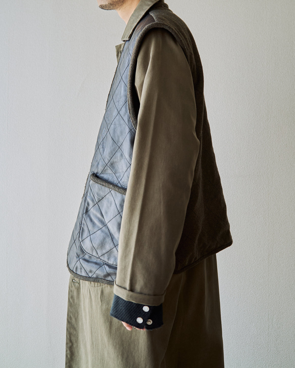 【SIZE L】HUGO BOSS Leather & Wool Panel Quilted Gilet / Black